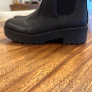 Dirty Laundry Maps Chelsea Boot